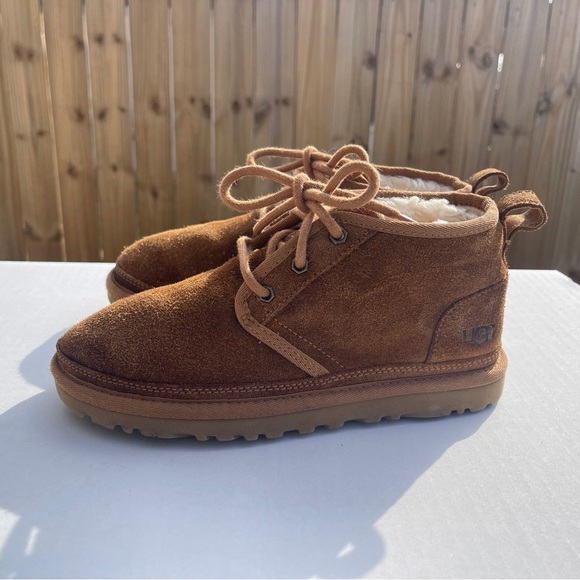 UGG‎ 1094269 Neumel Chestnut Brown Suede Fur Low Women's BOOTS Size 6 - Picture 2 of 8